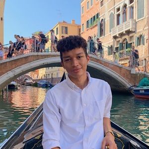 Meet your Posher, Joseph